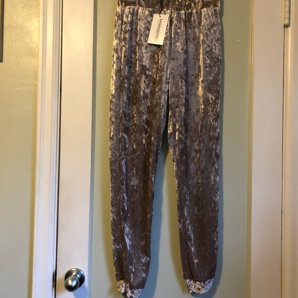 Pink velvet jogger pants - Picture 4 of 4